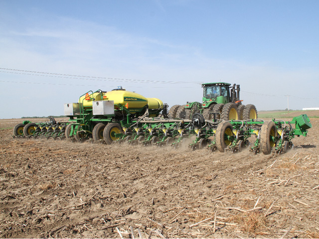 An early spring brings the temptation to roll planters early. There are some yield reasons to move ahead, but management tactics that should also be considered. (DTN photo by Pamela Smith)