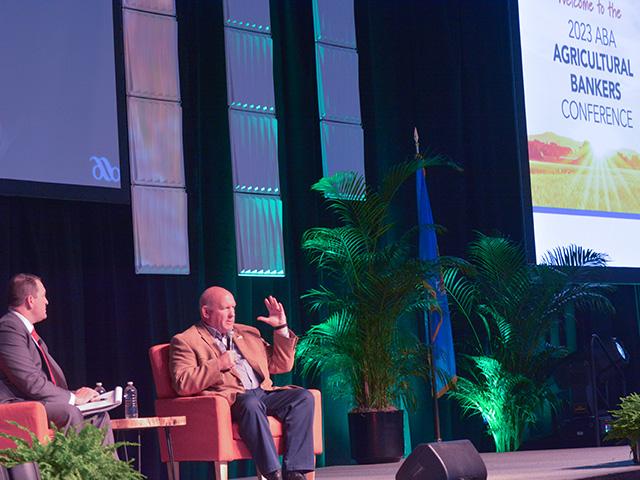House Agriculture Committee Chairman Glenn Thompson, right, talks about the need for an extension of the current farm bill with Ed Elfmann, senior vice president for Agricultural and Rural Banking Policy, at the American Bankers Association Monday in Oklahoma City. (DTN photo by Chris Clayton) 