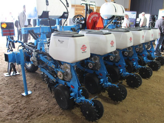 Raven introduced multi-hybrid technology last summer at farm shows. (Photo by Karen McMahon)