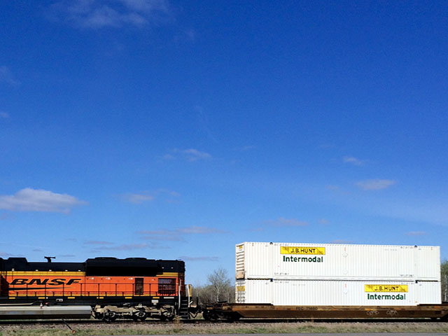 On July 1, 2016, the SOLAS Container Weight Verification rule will take effect. There is still no clear picture for many shippers as to the "how, who, where" mechanics of this new rule. (DTN photo by Mary Kennedy)