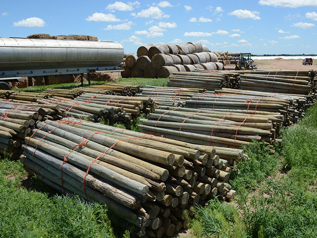 After the fires in the Southern Plains in 2017, there were donations sent from around the country to help people recover, including hay and fence posts. (DTN photo by Russ Quinn)