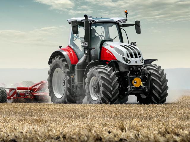 STEYR, CNH Industrial&#039;s Austria-based tractor brand has been awarded a 2022 &#039;iF Design Award&#039; for its cool Terrus CVT Tractor. (Photo courtesy of CNH Industrial)