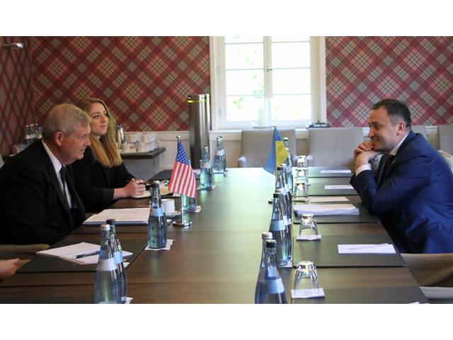 Agriculture Secretary Tom Vilsack met Sunday in Warsaw with Ukrainian Agriculture Minister Mykola Solskyion. (USDA)