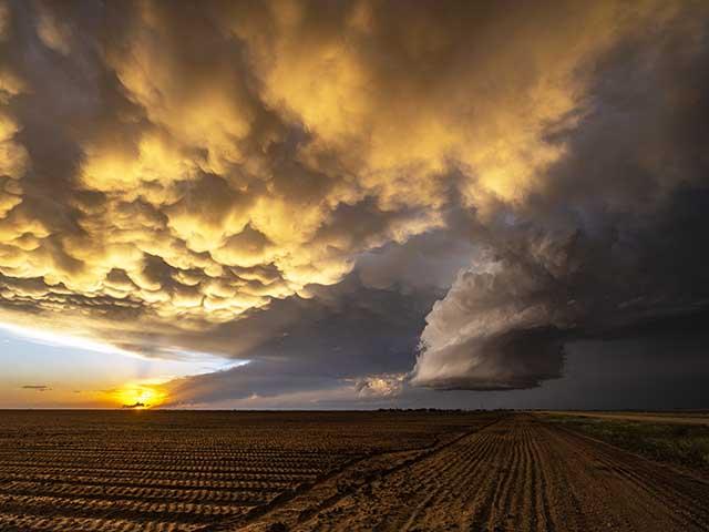 The decay of El Nino and the development of La Nina will bring a lot of uncertainty to the weather for 2024, but heat may be an issue this summer. (Photo by DTN Meteorologist Marcus Hustedde)