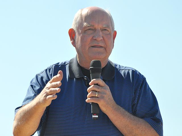 Former Agriculture Secretary Sonny Perdue, speaking at an event in Iowa when he was in office, bought a grain elevator and soybean crushing facility in a small town in South Carolina from ADM for just a fraction of what ADM had paid for the same facility six years earlier. The Washington Post wrote an extensive article scrutinizing the sale. (DTN file photo by Chris Clayton)  