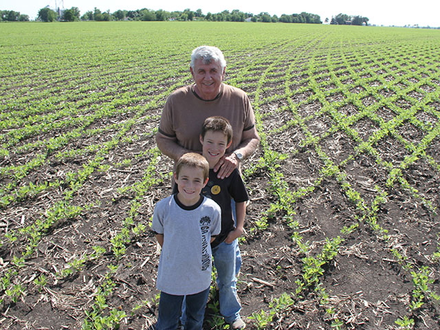One of the fun things about farming for Bob Wieland is testing new concepts and showing it off to grandsons, Isaiah and Titus Stoller. (DTN photo by Pamela Smith) 