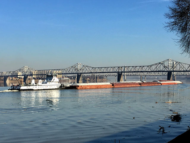 A tow heading downriver towards locks 52 and 53 on the Ohio River from Louisville, Kentucky, in December 2017. (DTN photo by Mary Kennedy)