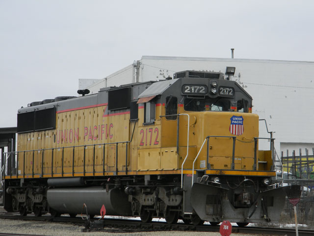 A Union Pacific locomotive sits at an elevator along the Mississippi River in St. Paul, Minnesota. (DTN Photo by Mary Kennedy)