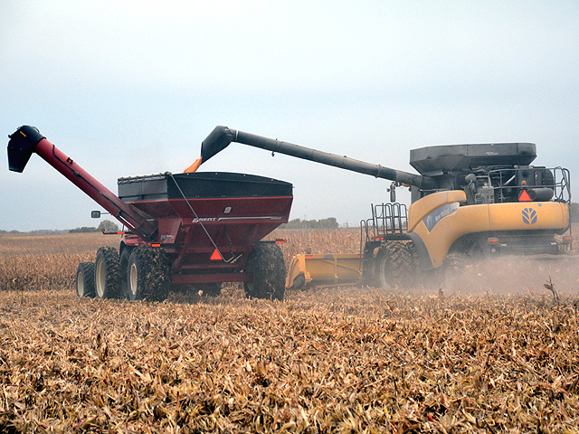 USDA is setting a goal for biofuels to make up 30% of transportation fuels by 2050. (DTN/Progressive Farmer photo by Matthew Wilde) 