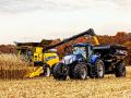 CNH&#039;s Driver Assist Harvest Solution gives combine operators the ability to call autonomous grain carts for on-the-go off-loading. (Provided by CNH Industrial)