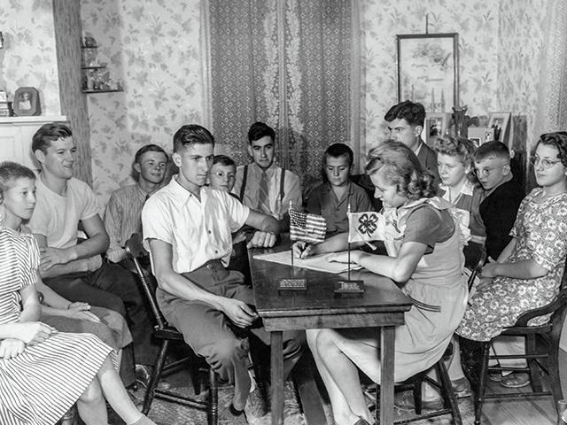 (G.W. Ackerman, Extension Service USDA, Progressive Farmer Archives)