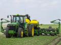 Iowa farmer Wayne Fredericks says one-year leases discourage farmer-tenants from investing in conservation practices such as cover crops. (Matthew Wilde)