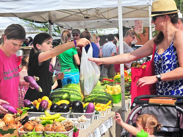 Reducing federal regulatory burdens on local, custom meat processors, could make it easier for producers to harvest and sell their livestock locally. (DTN/Progressive Farmer file photo)