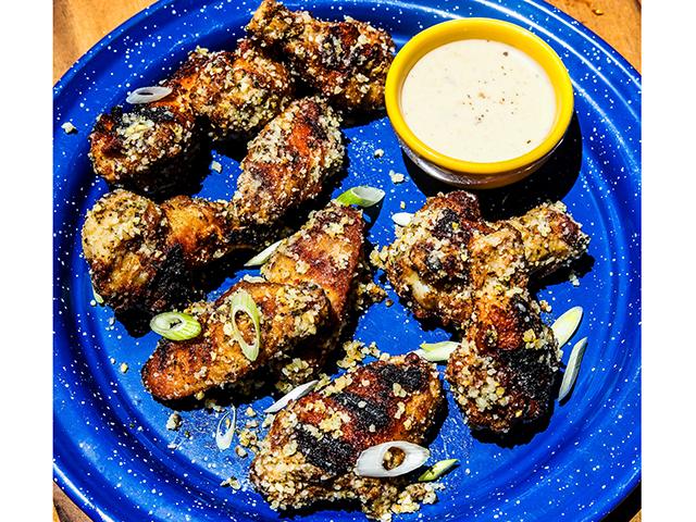 Garlic Chicken Wings (Rachel Johnson)