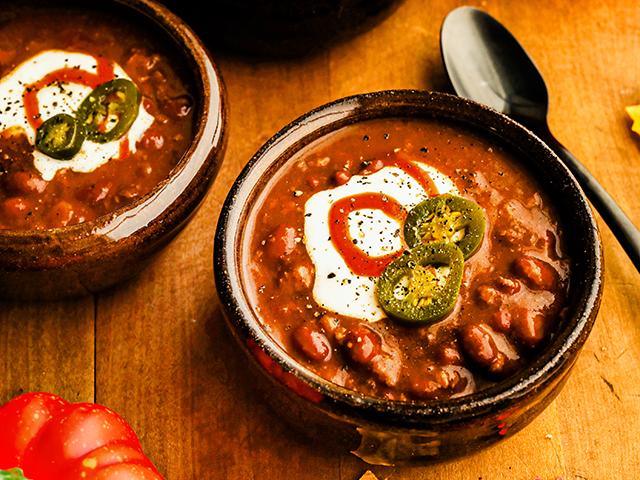 Slow Cooker Spicy Beef Chili (Rachel Johnson)