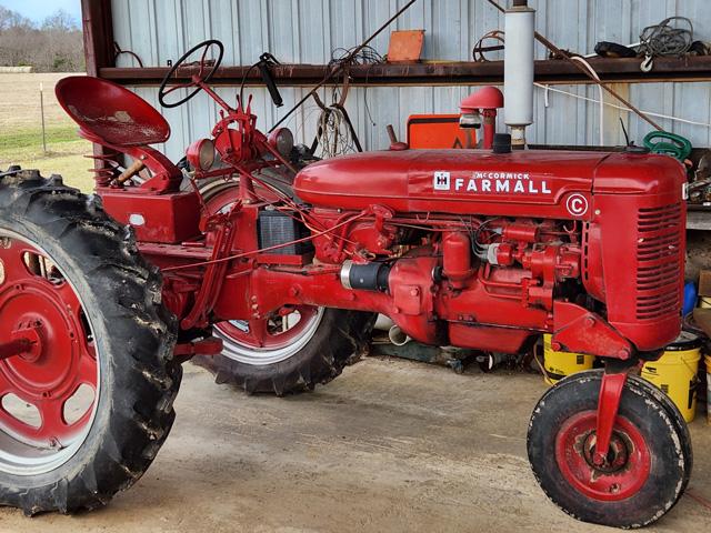 This 1948 Farmall C tractor is owned by Glen Smith of Winnsboro, Louisiana. (Photo courtesy of Glen Smith)