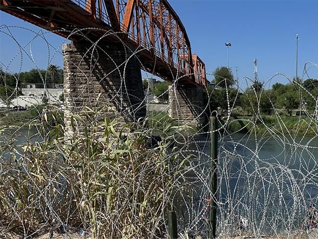An image from Union Pacific Railroad showing a bridge crossing from the U.S. into Mexico. U.S. Customs and Border Protection (CBP) closed border crossings at the Texas cities of El Paso and Eagles Pass. Lawmakers and agricultural groups are demanding the Biden administration immediately reopen those rail crossings. (Photo courtesy of Union Pacific)