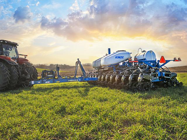 Kinze&#039;s 5670 planter is available in 12/23-row and 16/31-row configurations -- shown here -- and can be used as a dedicated narrow-row planter or a multi-crop planter. (Photo courtesy of Kinze Manufacturing)