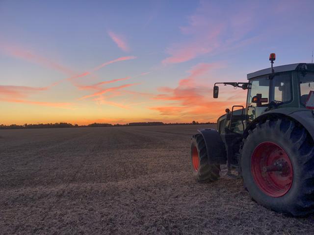 It&#039;s that time of year again as farmers hope for a good fall harvest. It&#039;s been uneven in Ontario. However, there is a long way to go. (DTN photo by Philip Shaw)