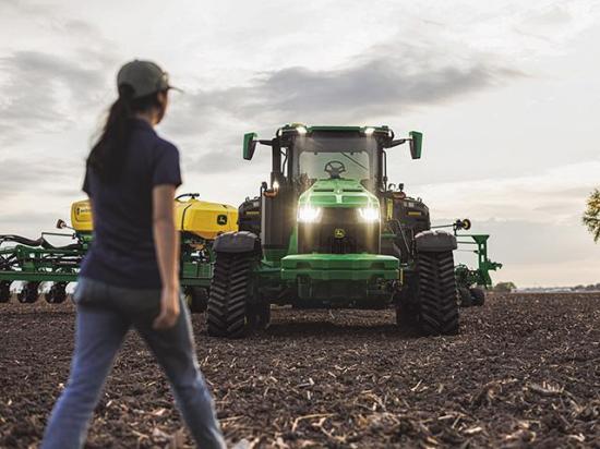 John Deere rolls out six new high horsepower 8 series tractors and reveals new technology packages for X9, S7 combines and a dual-product fertilizer system. (Image courtesy of John Deere)