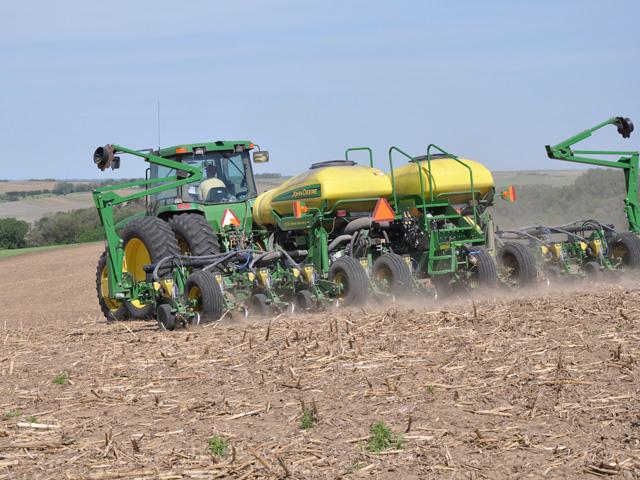 While USDA&#039;s prospective planting numbers for corn weren&#039;t earth-shattering, they were up 5% or 4.73 million acres from last year and above pre-report estimates. (DTN file photo)