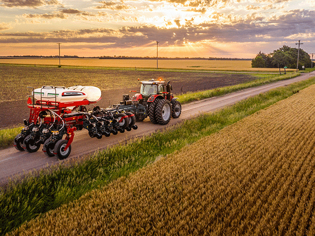 A Minnesota farmer indicted on two counts of wire fraud in connection with an organics crop fraud case was denied his motion to have seized equipment returned to him for the 2023 planting season. (DTN file photo)
