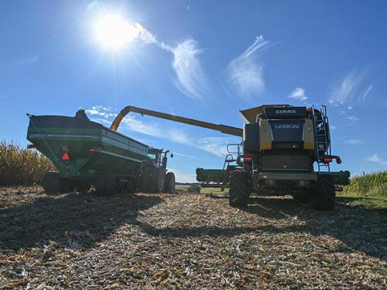The Nebraska Public Service Commission ordered an Axtell, Nebraska, company on Thursday to cease all operations as a grain dealer and warehouse. (DTN file photo)