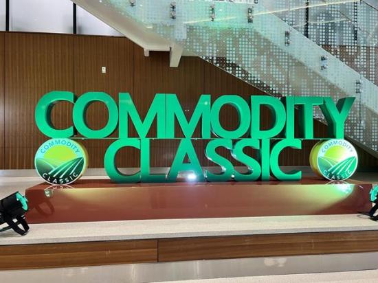 Market analysts at this year's Commodity Classic in San Antonio offered a mix of selling strategies, but some themes emerged. While the 2025 marketing year was mired, especially in corn, there may be opportunities to sell into a price rally for corn and soybeans this year. They also stressed the importance of not holding on to old-crop corn and soybeans for too long. (DTN photo by Chris Clayton)