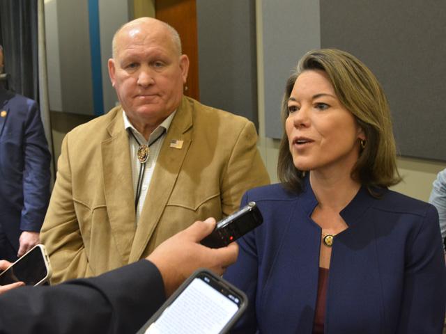 House Agriculture Committee Chairman GT Thompson, R-Pa., and Rep. Angie Craig, D-Minn., the committee&#039;s ranking member, speak to reporters about some of the challenges they face trying to pass a farm bill in the current Congress. Thompson and Craig were at the American Farm Bureau Federation&#039;s annual meeting in San Antonio on Monday. (DTN photo by Chris Clayton)