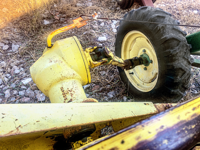John Deere 660 hay rake gearbox. (DTN/Progressive Farmer photo by Steve Thompson)