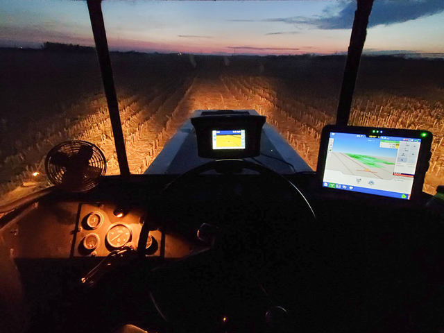 A farm group has asked the U.S. Department of Justice to investigate the possible causes of rising fertilizer prices. (DTN file photo)