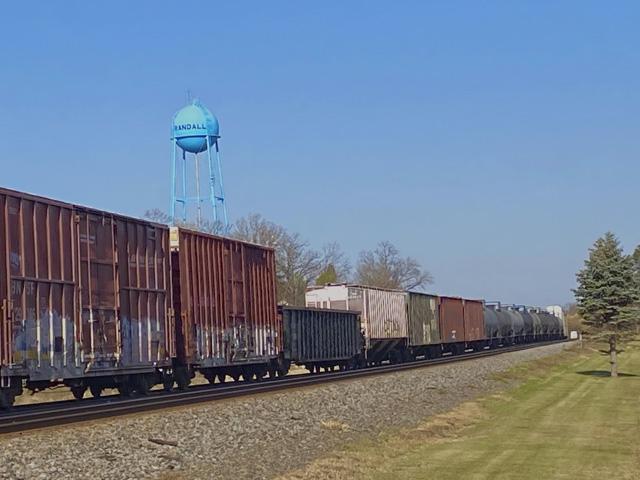 The threat of a rail strike will likely cause railroads to embargo and stop movement of rail cars loaded with hazardous material again, similar to what they did ahead of the Sep. 15 strike, which was averted. (DTN photo by Kelly Moshier)