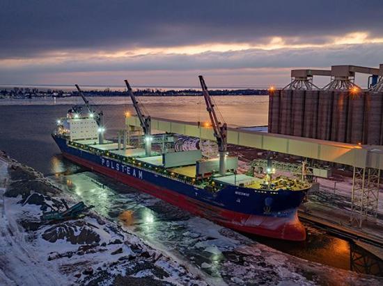 The last saltie of the Duluth, Minnesota, ocean shipping season loaded durum at Ceres/Riverland Ag terminal on Tuesday, Dec. 23, and is heading to Algeria. (Photo courtesy of Schauer Photo Images)
