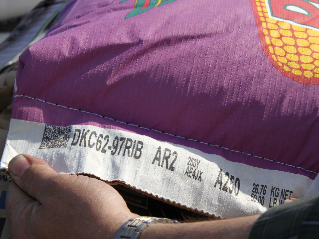 Save your corn bag tags this year and make sure the Bt traits you got are the ones you ordered, with help from Michigan State University&#039;s Bt Trait Table. (DTN photo by Pamela Smith)