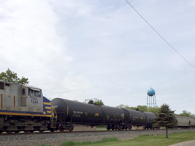 A BNSF train heads east on the Northern Transcon. (DTN photo by Mary Kennedy)