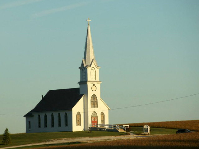 More farmers may benefit by establishing a charitable remainder trust before selling assets like grain or machinery prior to retirement. It can save taxes while leaving a minimum 10% residual to your favorite charity. (DTN photo by Elaine Shein)