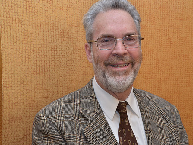 Texas A&amp;M real estate economist Mark Dotzour told the People&#039;s Company Land Expo he&#039;s still bullish on farmland long-term, but he cautioned buyers not to be highly leveraged. (DTN photo by Elizabeth Williams)
