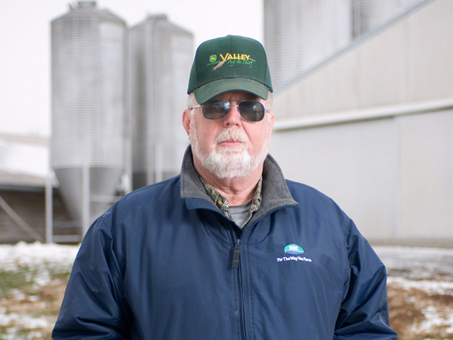 View From the Cab farmer Jim Hoover of Newport, Pennsylvania, says he considers himself fortunate to farm alongside seven members of his family spanning three generations. (DTN photo by Edwin Remsberg)