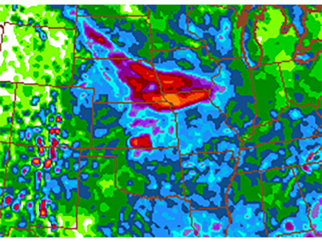 Moderate-to-heavy rain in the southwestern Corn Belt offers a timely boost for soil moisture going into the corn pollination phase. (NOAA Graphic)