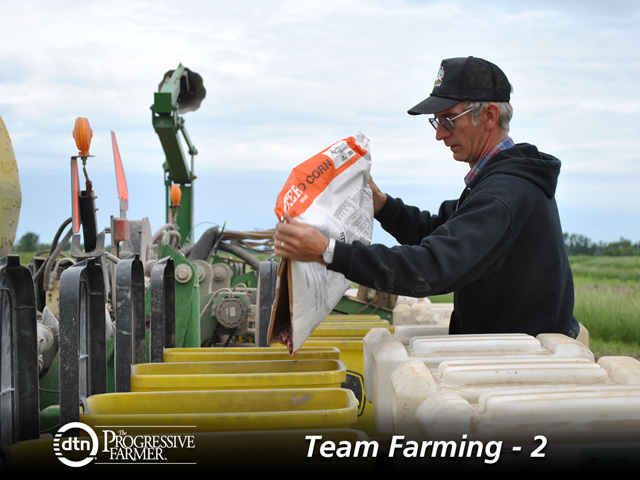 Since Mark Schwiebert and his brother joined New Visions Farms, the extra manpower eased stress when Ohio experienced small weather windows for planting and harvest. It also gave Schwiebert the luxury of serving in leadership roles for the National Corn Growers Association.(DTN photo)