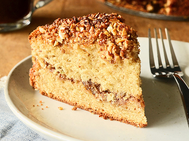 A toasty pecan topping adds crunch and warmth to this cake, while the pumpkin pie spice combines cinnamon, ginger, nutmeg and cloves for an easy flavor combination.  (DTN/Progressive Farmer image by Rachel Johnson)