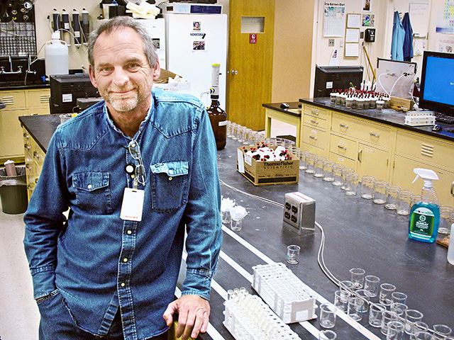 A curiosity about how soil reacts to natural conditions led Rick Haney to develop a different kind of test at his USDA-ARS laboratory. (Progressive Farmer photo by Ron Nichols/NRCS)