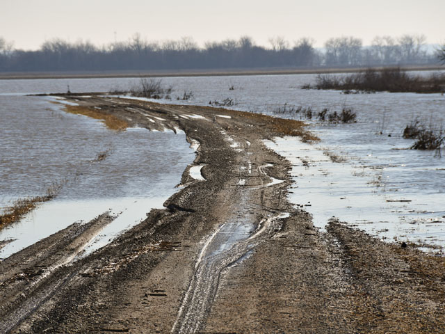NOAA forecasters on Thursday said Midwestern states hit by flooding remain vulnerable this spring. (DTN photo by Russ Quinn) 