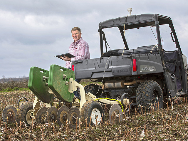 David Hydrick&#039;s Crop Consulting partners with Field Concepts to offer services for grid soil sampling. (Progressive Farmer photo by Lisa Buser)