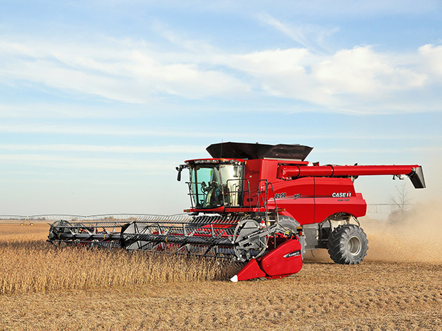 Case IH 8250, Image by Kenneth Yanga