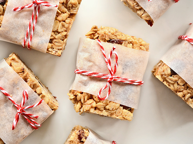 Peanut Butter Power Bars. Image by Rachel Johnson