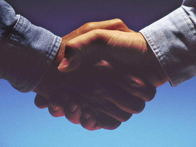 Farm leaders should take the time to nurture their relationships with their employees and build trust to grow a thriving team. (DTN file photo)