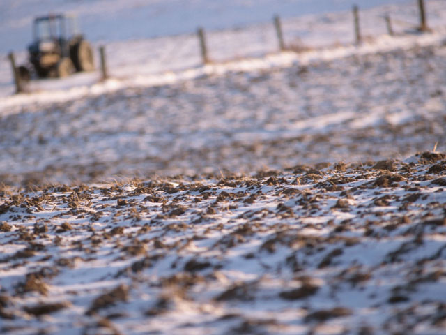 Cold weather has kept farmers from doing planting prep such as tillage, weed control and fertilizer applications this spring. (DTN file photo)