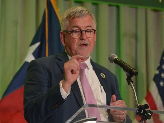 Richard Fordyce, USDA's undersecretary for Farm Production and Conservation, speaking at Commodity Classic earlier this year. Fordyce explained some of the work being done to add 30 million base acres to commodity programs. (DTN photo by Chris Clayton) 