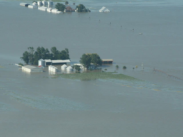 A new group of farmers has filed a class-action lawsuit against the U.S. Army Corps of Engineers seeking damages for repeated flooding and damages to farm ground in the Missouri River basin. (DTN file photo by Amanda Ottmann)